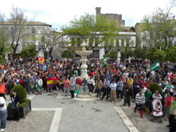 Imagen de la concentración convocada por el SAT en la Plaza Mayor de Osuna.