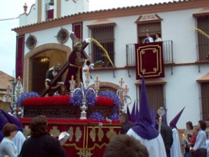 Imagen de Jesús Nazareno de Casariche procesionando por la localidad