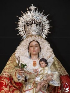 Virgen del Rosario, patrona de El Rubio. Foto de Manuel Pinto.